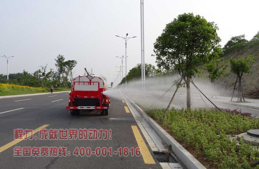 福田时代3吨洒水车侧喷图片.jpg